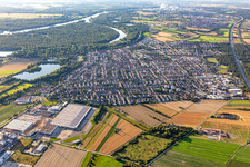 Vue aérienne de Du sud à Ketsch dans le département Bade-Wurtemberg, Allemagne