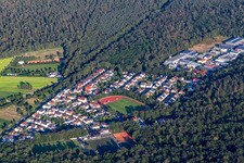Vue aérienne de Quartier Hardtwaldsiedlung in Oftersheim dans le département Bade-Wurtemberg, Allemagne