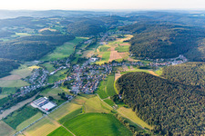 Vue aérienne de Du sud à le quartier Affolterbach in Wald-Michelbach dans le département Hesse, Allemagne