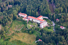 Vue aérienne de Clinique de réadaptation Eleonoren à le quartier Winterkasten in Lindenfels dans le département Hesse, Allemagne