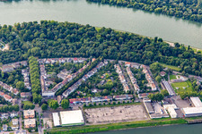 Vue aérienne de Île-parc entre le Rhin et Luitpoldhafen à le quartier Süd in Ludwigshafen am Rhein dans le département Rhénanie-Palatinat, Allemagne