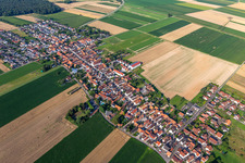 Vue aérienne de Du nord-est à le quartier Hayna in Herxheim bei Landau dans le département Rhénanie-Palatinat, Allemagne