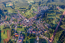 Vue oblique de De l'est à le quartier Gossersweiler in Gossersweiler-Stein dans le département Rhénanie-Palatinat, Allemagne