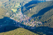 Vue aérienne de De l'est à Lug dans le département Rhénanie-Palatinat, Allemagne