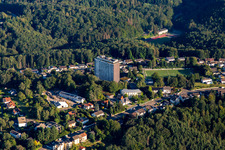 Vue aérienne de WEGem Hochhaus Steinig Bühl sur la Käthe-Kollwitz-Straße à le quartier Ruhbank in Pirmasens dans le département Rhénanie-Palatinat, Allemagne