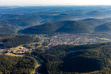Vue aérienne de Du sud-ouest à le quartier Münchweiler in Münchweiler an der Rodalb dans le département Rhénanie-Palatinat, Allemagne