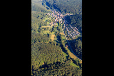 Vue aérienne de Du sud-est à Waldrohrbach dans le département Rhénanie-Palatinat, Allemagne