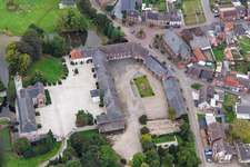 Vue aérienne de Château Rurich à le quartier Rurich in Hückelhoven dans le département Rhénanie du Nord-Westphalie, Allemagne