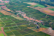 Vue aérienne de Ville du sud-est à Niederhorbach dans le département Rhénanie-Palatinat, Allemagne