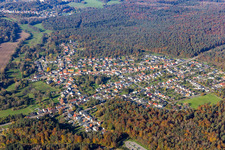 Vue aérienne de Village dans la forêt du sud à le quartier Kleinottweiler in Bexbach dans le département Sarre, Allemagne