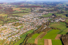 Vue aérienne de Ville du sud-ouest à le quartier Kübelberg in Schönenberg-Kübelberg dans le département Rhénanie-Palatinat, Allemagne