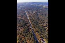 Vue aérienne de Rampes de chargement ferroviaire pour le dépôt militaire américain Miesau CDC et le dépôt de munitions Europe - Miesau à le quartier Vogelbach in Bruchmühlbach-Miesau dans le département Rhénanie-Palatinat, Allemagne
