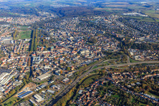 Vue aérienne de Centre depuis l'Ouest à Zweibrücken dans le département Rhénanie-Palatinat, Allemagne