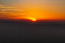 Vue oblique de Coucher de soleil sur les Vosges du Nord et la forêt du Palatinat à Wissembourg dans le département Bas Rhin, France