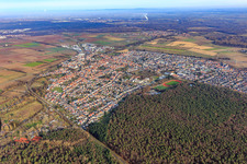 Vue aérienne de Vue de la ville depuis le sud-ouest à Rülzheim dans le département Rhénanie-Palatinat, Allemagne