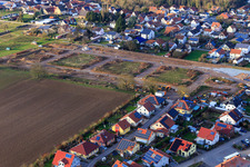 Vue aérienne de Développement de la nouvelle zone de développement Im Kirschgarten à Winden dans le département Rhénanie-Palatinat, Allemagne