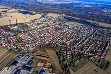 Vue aérienne de Vue du village depuis l'ouest à Leimersheim dans le département Rhénanie-Palatinat, Allemagne
