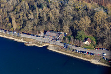 Vue aérienne de Embarcadère du ferry du Rhin à destination de Leimersheim et restaurant Rheinblick à le quartier Leopoldshafen in Eggenstein-Leopoldshafen dans le département Bade-Wurtemberg, Allemagne