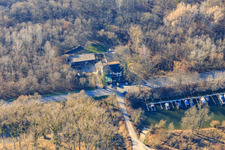 Vue aérienne de Restaurant Rheinschänke au port de plaisance du CNK-Leimersheim eV à Leimersheimer Altrhein à Leimersheim dans le département Rhénanie-Palatinat, Allemagne