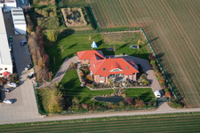 Zeiskam dans le département Rhénanie-Palatinat, Allemagne du point de vue du drone