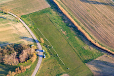 Vue aérienne de Aérodrome modèle du MFC Bad Bergzabern à Oberotterbach dans le département Rhénanie-Palatinat, Allemagne