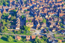 Vue aérienne de Abbatiale Saint-Pierre-et-Saint-Paul et Association PATRIMOINE à Neuweiler dans le département Bas Rhin, France