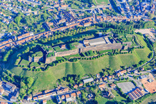 Vue oblique de Citadelle de Bitsch à Bitsch dans le département Moselle, France