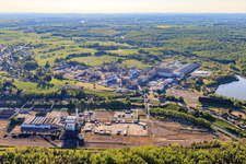 Vue aérienne de Usines chimiques d'INEOS Polymers EUROPE Sarralbe à Sarralbe dans le département Moselle, France