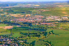 Vue aérienne de Vue de la ville depuis l'ouest à Sarre-Union dans le département Bas Rhin, France
