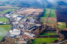 Zone industrielle d'Am Horst à le quartier Minderslachen in Kandel dans le département Rhénanie-Palatinat, Allemagne hors des airs