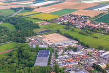 Photographie aérienne de Chantier de construction pour le développement du nouveau parc logistique de HANSAINVEST et DFI-Real-Estte Kandel après la démolition du marché OBI à le quartier Minderslachen in Kandel dans le département Rhénanie-Palatinat, Allemagne