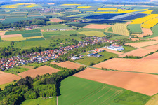 Vue aérienne de Vue de la ville depuis le nord-est à le quartier Dörlesberg in Wertheim dans le département Bade-Wurtemberg, Allemagne