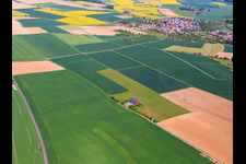 Vue aérienne de Aérodrome ultraléger Wertheim à le quartier Sachsenhausen in Wertheim dans le département Bade-Wurtemberg, Allemagne