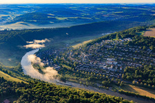 Vue aérienne de Vue de l'ouest dans la vallée principale à le quartier Eichel in Wertheim dans le département Bade-Wurtemberg, Allemagne