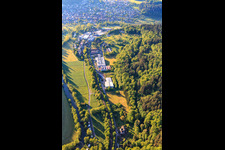 Vue aérienne de Zone industrielle Zum Schlag avec Rekuplast GmbH, Uebe Medical GmbH et TFA Dostmann GmbH & Co. KG à le quartier Reicholzheim in Wertheim dans le département Bade-Wurtemberg, Allemagne