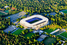 Vue oblique de Stade de football BBBank Wildpark du KSC - Karlsruher Sport-Club à le quartier Innenstadt-Ost in Karlsruhe dans le département Bade-Wurtemberg, Allemagne