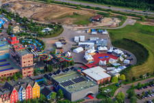 Vue aérienne de Vikingløp et "Immer Wieder Sonntags"-Arena à Rulantica de l'Europapark Rust à Rust dans le département Bade-Wurtemberg, Allemagne