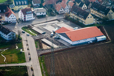 Vue aérienne de Sur le Höhenweg, nouveau bâtiment du marché Netto à Kandel dans le département Rhénanie-Palatinat, Allemagne