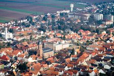 Vue oblique de Centre-ville vu du sud-ouest à Kandel dans le département Rhénanie-Palatinat, Allemagne