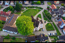 Vue aérienne de Château de Schmieheim à le quartier Schmieheim in Kippenheim dans le département Bade-Wurtemberg, Allemagne