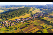 Vue aérienne de Vue d'ensemble du village depuis le sud-est à Sexau dans le département Bade-Wurtemberg, Allemagne