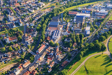 Vue aérienne de Zone industrielle au Gewerbekanal avec Ganter Interior GmbH - entrepreneur général pour l'aménagement intérieur à le quartier Kollnau in Waldkirch dans le département Bade-Wurtemberg, Allemagne