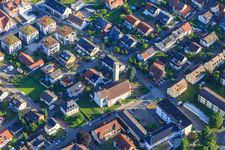 Vue aérienne de Église Saint-Michel à Gutach im Breisgau dans le département Bade-Wurtemberg, Allemagne