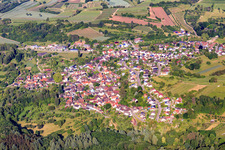 Vue aérienne de Vue de la ville depuis l'est à le quartier Schmieheim in Kippenheim dans le département Bade-Wurtemberg, Allemagne