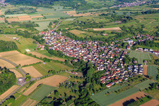 Vue aérienne de Vue du nord à le quartier Wagenstadt in Herbolzheim dans le département Bade-Wurtemberg, Allemagne