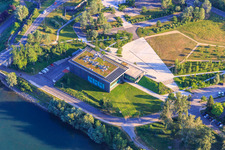 Vue aérienne de Centre culturel Art'Rhena sur l'île du Rhin à Vogelgrun dans le département Haut-Rhin, France