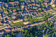 Vue aérienne de Sautez entre la Schulgasse et la Fischerhalde à Breisach am Rhein dans le département Bade-Wurtemberg, Allemagne