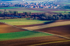 Vue aérienne de De l'ouest à Freckenfeld dans le département Rhénanie-Palatinat, Allemagne