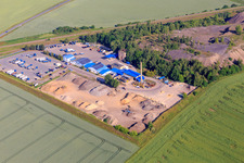 Vue aérienne de BARES Matériaux de construction et service de pneus GmbH à le quartier Siersleben in Gerbstedt dans le département Saxe-Anhalt, Allemagne