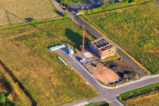 Photographie aérienne de La zone industrielle Am Lokschuppen en cours de développement à Klingenmünster dans le département Rhénanie-Palatinat, Allemagne